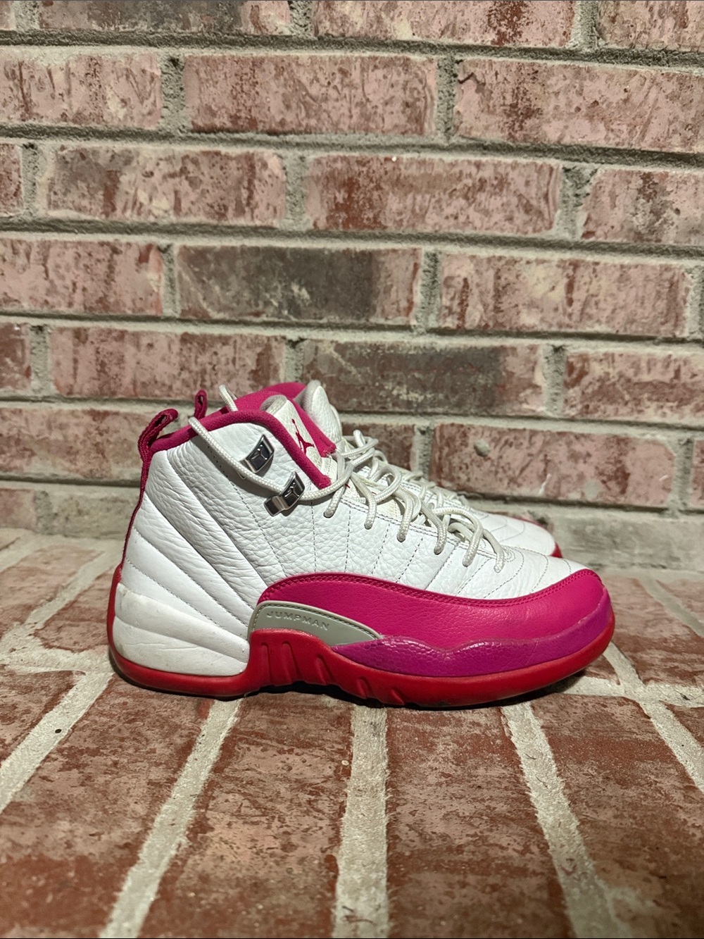 Kids Jordan 12 retro “vivid pink” Sneakers size 5.5y
